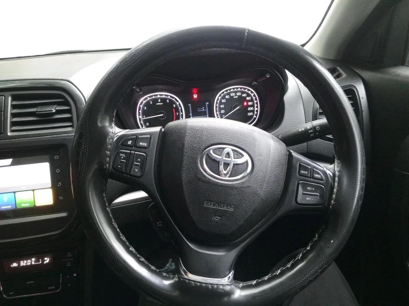 2022 Toyota URBAN CRUISER HIGH GRADE MT, Petrol, Manual, 63,731 km, interior