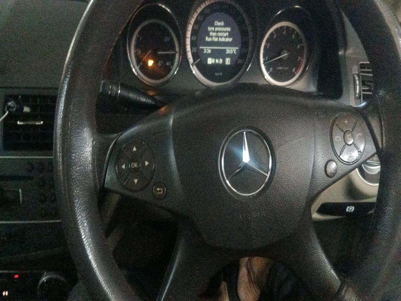 2011 Mercedes Benz C Class 200 CGI AVANTGARDE, Petrol, Automatic, 97,050 km, interior