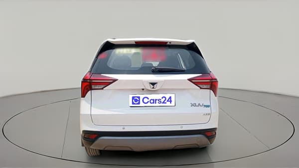 Used 2022 Mahindra XUV700 AX 5 P MT 5 STR Manual | Cars24