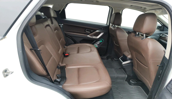 2020 Tata Harrier XZA PLUS 2.0L DUAL TONE, Diesel, Automatic, 1,44,448 km, interior