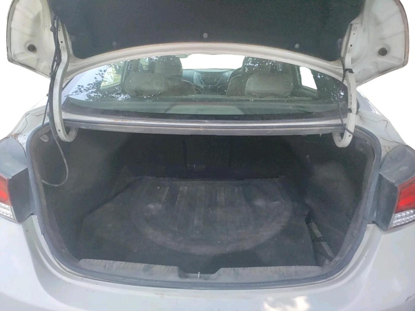 2013 Hyundai New Elantra 1.6 SX AT DIESEL, Diesel, Automatic, 1,06,505 km, exterior