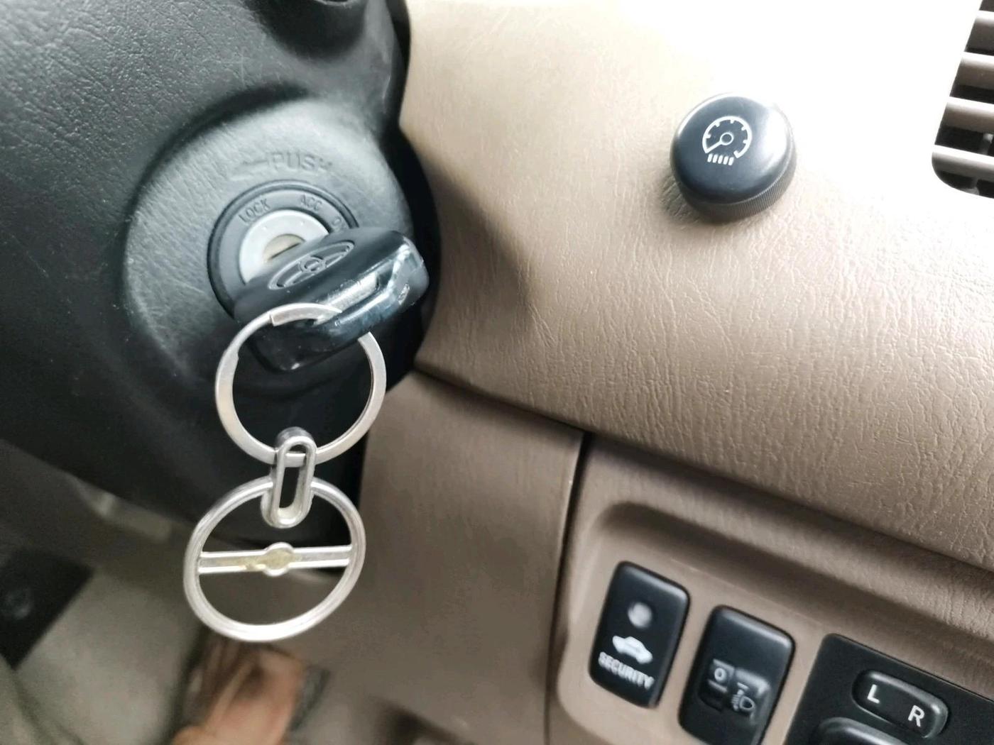 2015 Toyota Innova 2.5 VX 7 STR, Diesel, Manual, 91,245 km, interior
