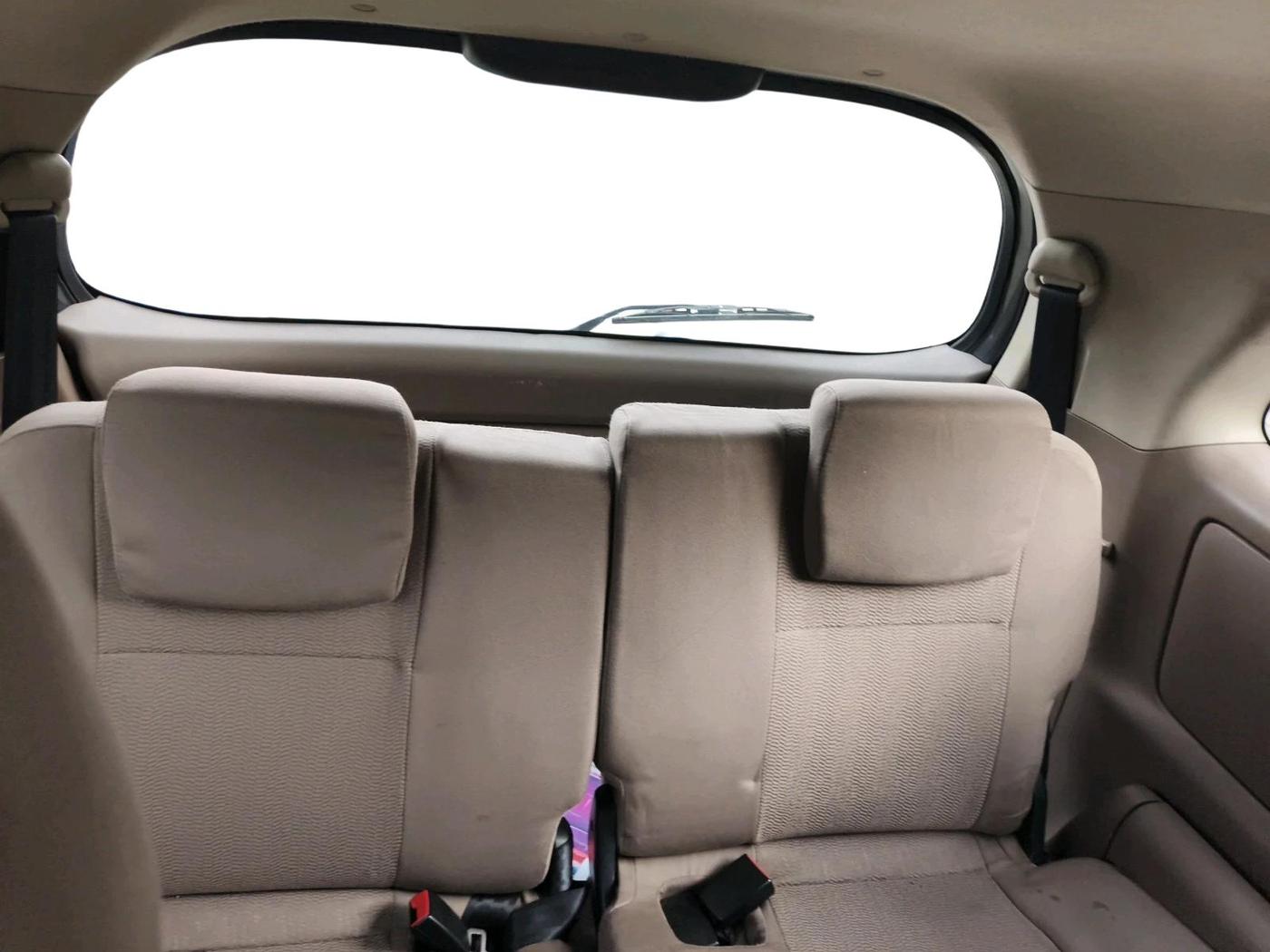 2015 Toyota Innova 2.5 VX 7 STR, Diesel, Manual, 91,245 km, interior