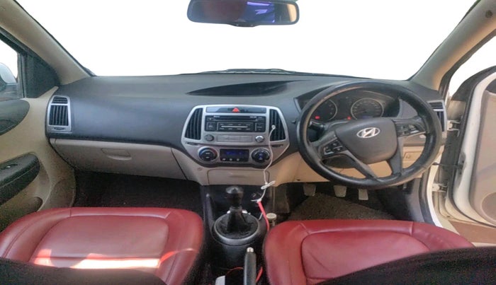 2013 Hyundai i20 SPORTZ 1.2, Petrol, Manual, 2,05,083 km, interior