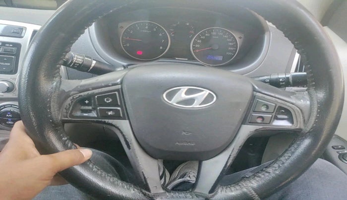 2013 Hyundai i20 SPORTZ 1.2, Petrol, Manual, 2,05,083 km, interior