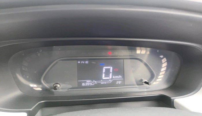 2023 Tata PUNCH ACCOMPLISHED SUNROOF MT, Petrol, Manual, 16,399 km, interior