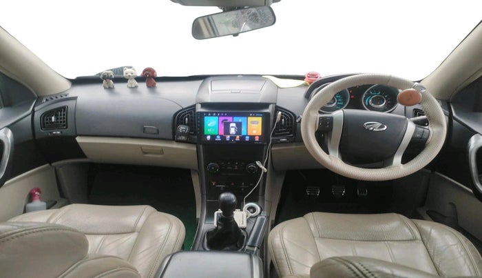 2015 Mahindra XUV500 W10, Diesel, Manual, 78,448 km, interior