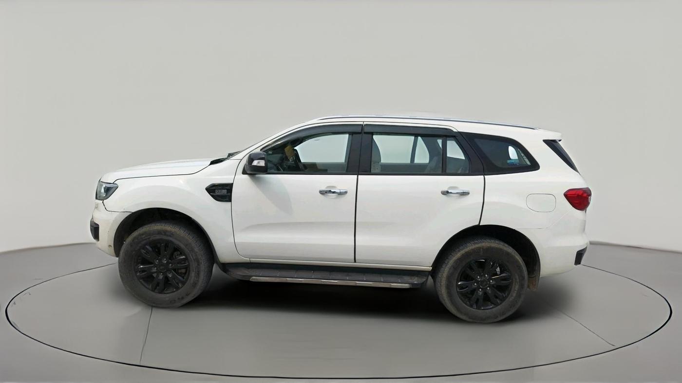 2016 Ford Endeavour TITANIUM 3.2 4X4 AT, Diesel, Automatic, 1,59,111 km, exterior