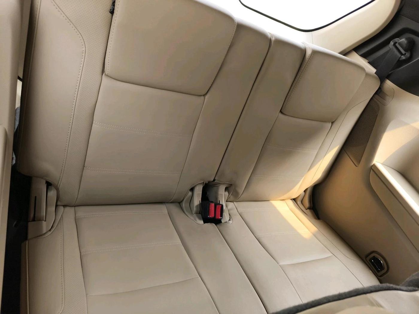 2016 Ford Endeavour TITANIUM 3.2 4X4 AT, Diesel, Automatic, 1,59,111 km, interior