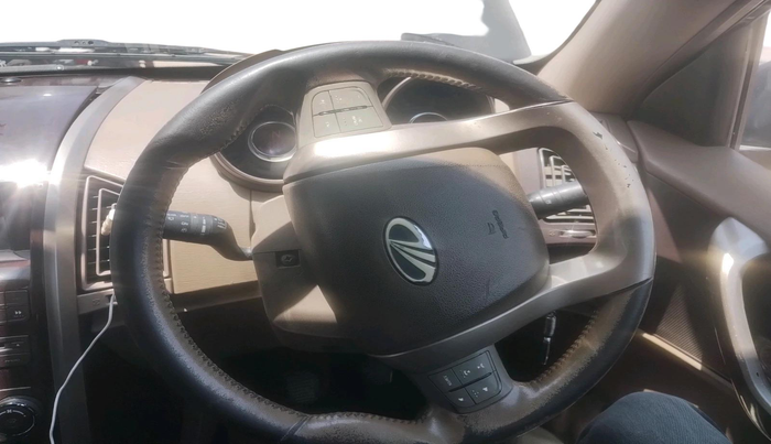 2013 Mahindra XUV500 W8 AWD, Diesel, Manual, 95,652 km, interior