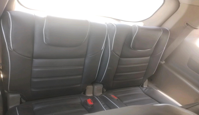 2013 Mahindra XUV500 W8 AWD, Diesel, Manual, 95,652 km, interior