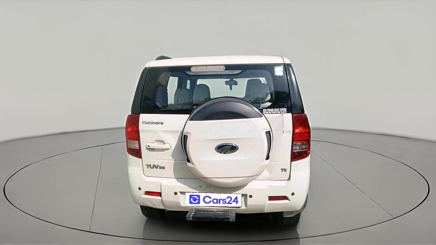 2015 Mahindra TUV300 T8, Diesel, Manual, 1,70,590 km, exterior