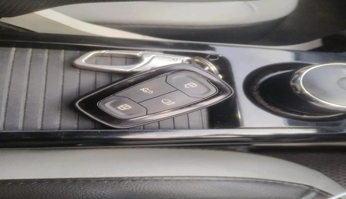 2020 Tata NEXON XZA PLUS SUNROOF DIESEL, Diesel, Automatic, 34,908 km, interior