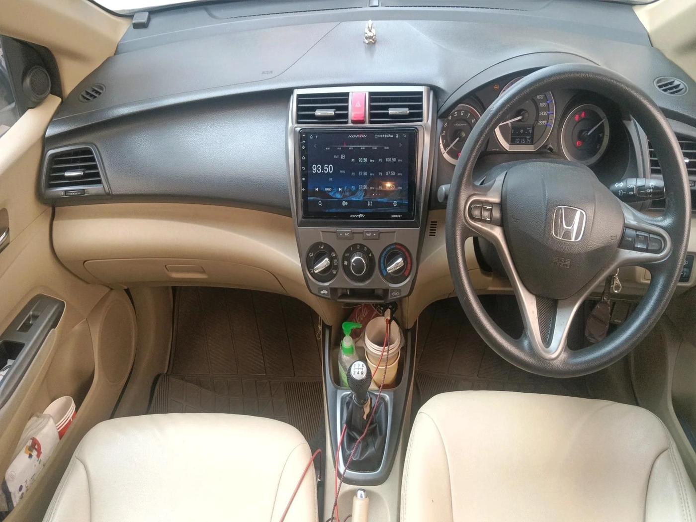 2013 Honda City 1.5L I-VTEC V MT, Petrol, Manual, 1,01,514 km, interior