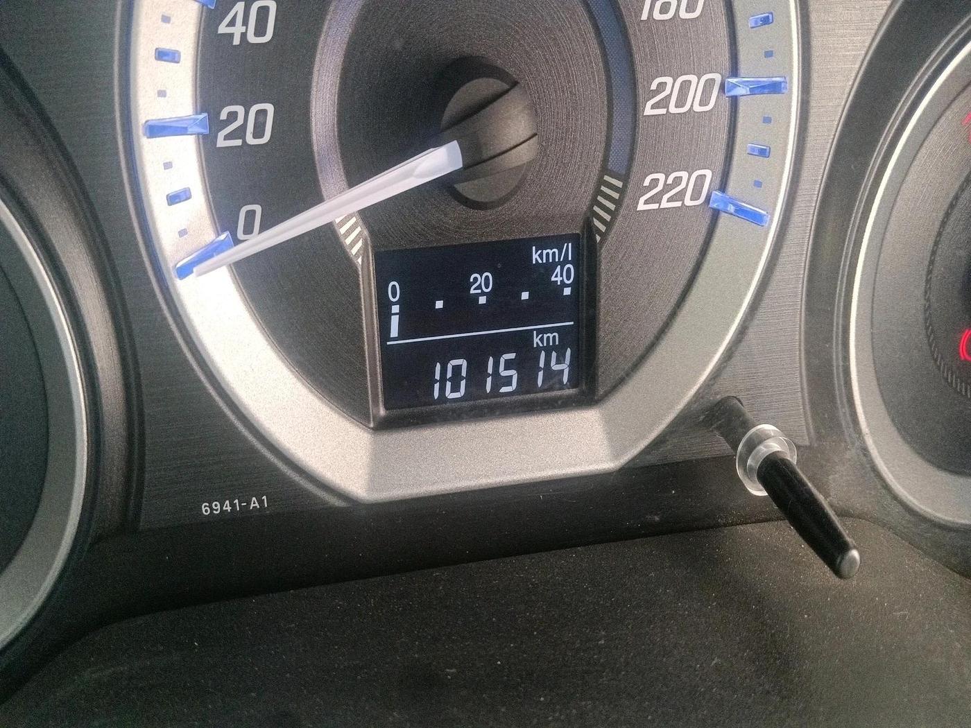 2013 Honda City 1.5L I-VTEC V MT, Petrol, Manual, 1,01,514 km, interior