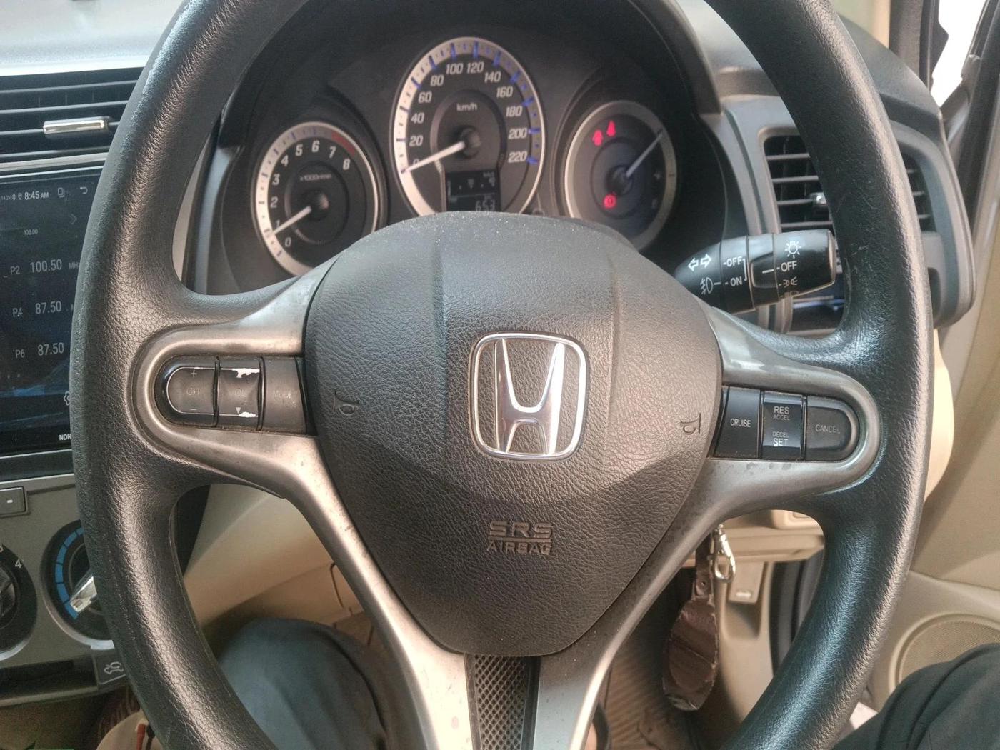 2013 Honda City 1.5L I-VTEC V MT, Petrol, Manual, 1,01,514 km, interior