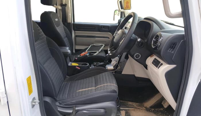2025 Mahindra Thar Roxx MX3 Petrol AT 2WD, Petrol, Automatic, 3,325 km, interior