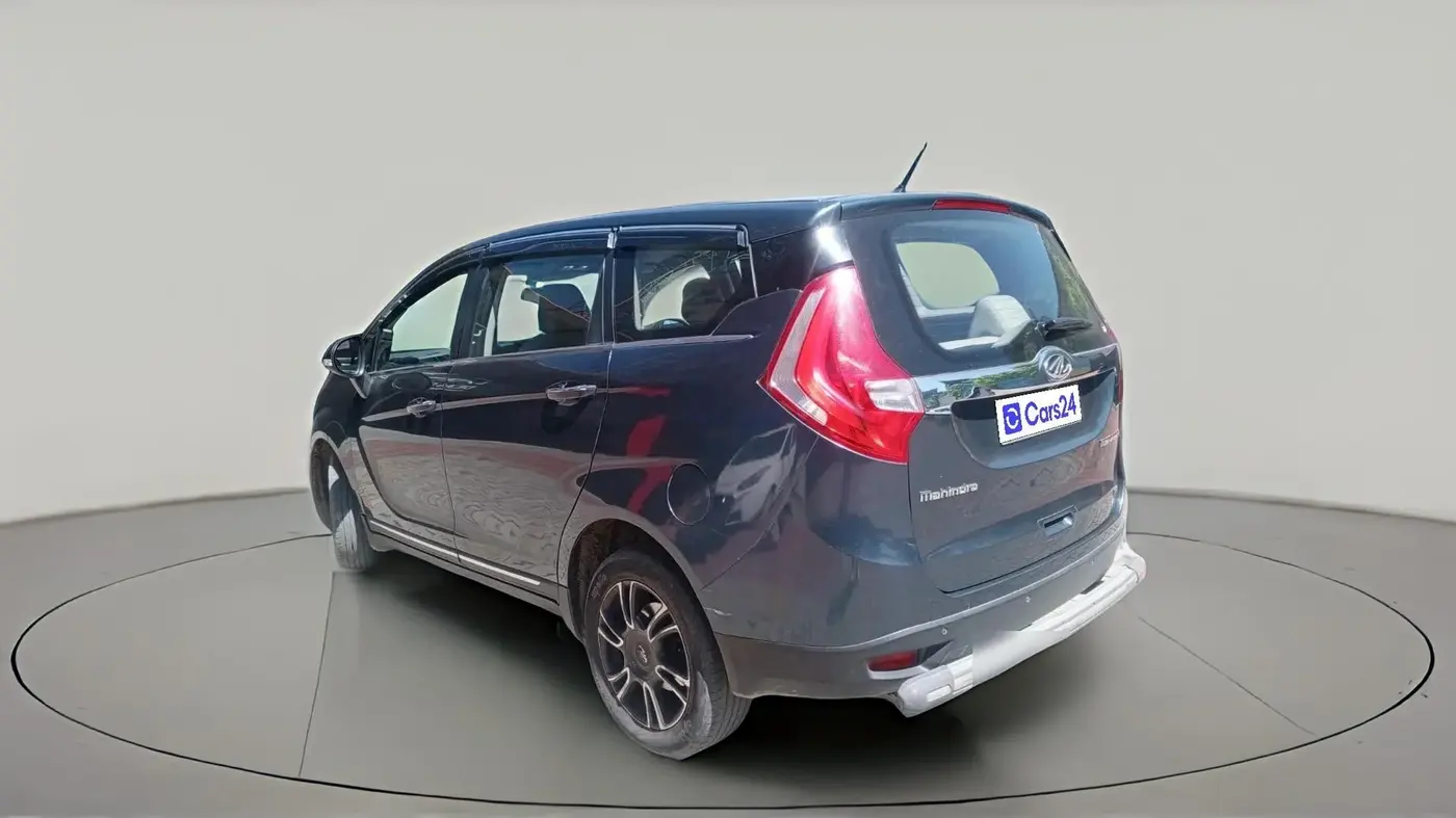2018 Mahindra MARAZZO M8 7 STR, Diesel, Manual, 1,18,018 km, exterior