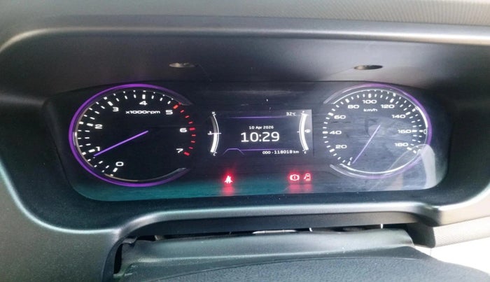 2018 Mahindra MARAZZO M8 7 STR, Diesel, Manual, 1,18,018 km, interior