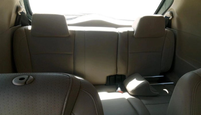 2018 Mahindra MARAZZO M8 7 STR, Diesel, Manual, 1,18,018 km, interior