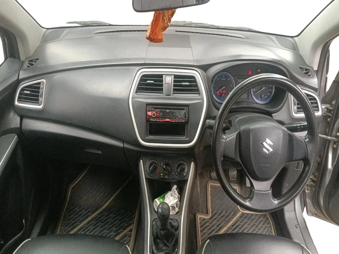 2015 Maruti S Cross SIGMA 1.3, Diesel, Manual, 1,32,705 km, interior