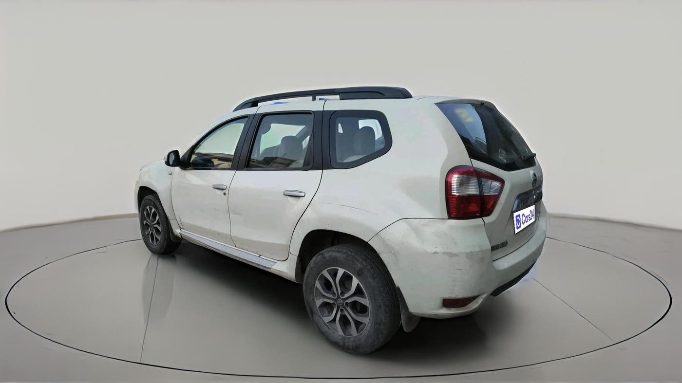 2015 Nissan Terrano XL O (D), Diesel, Manual, 87,744 km, exterior