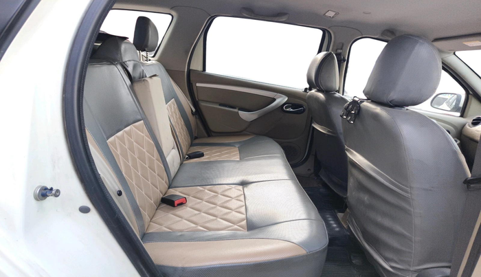 2015 Nissan Terrano XL O (D), Diesel, Manual, 87,744 km, interior