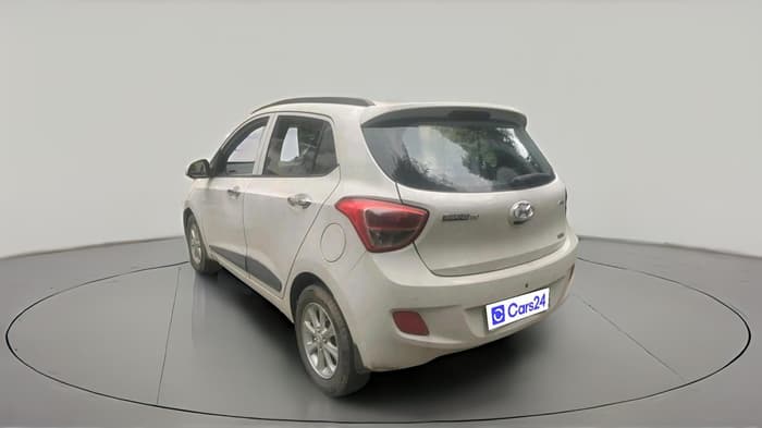2015 Hyundai Grand i10 ASTA AT 1.2 KAPPA VTVT, Petrol, Automatic, 1,42,234 km, exterior