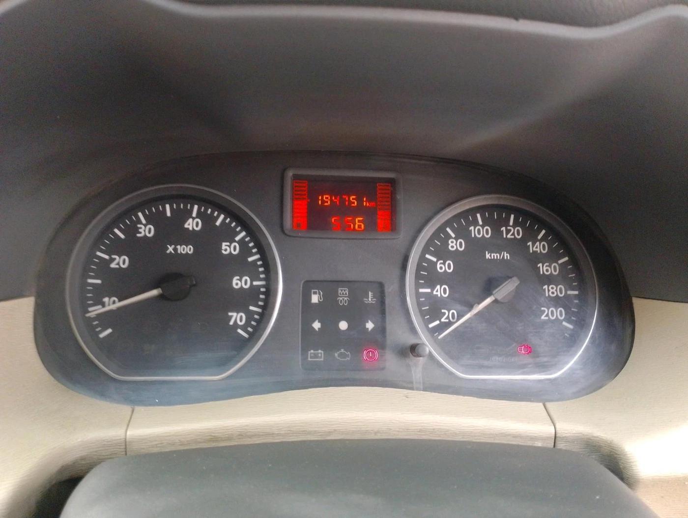 2014 Nissan Terrano XL (D), Diesel, Manual, 1,94,800 km, interior