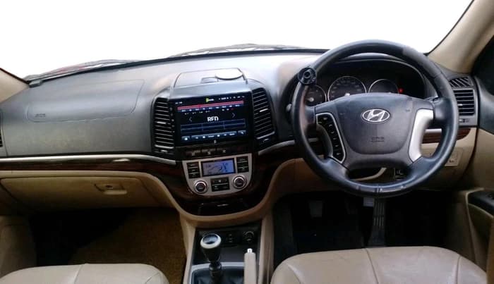 2013 Hyundai Santa Fe 2 WD, Diesel, Manual, 1,42,389 km, interior