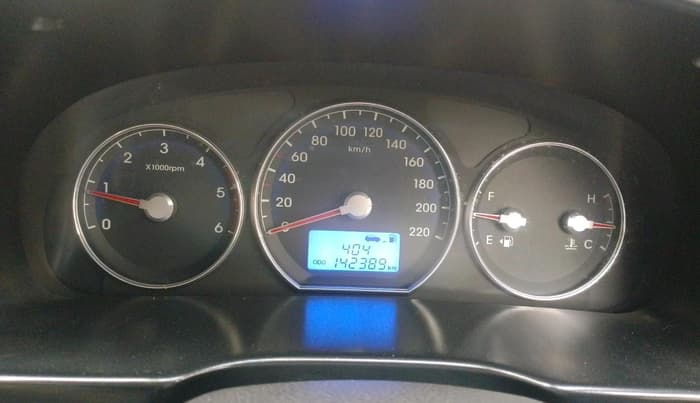 2013 Hyundai Santa Fe 2 WD, Diesel, Manual, 1,42,389 km, interior