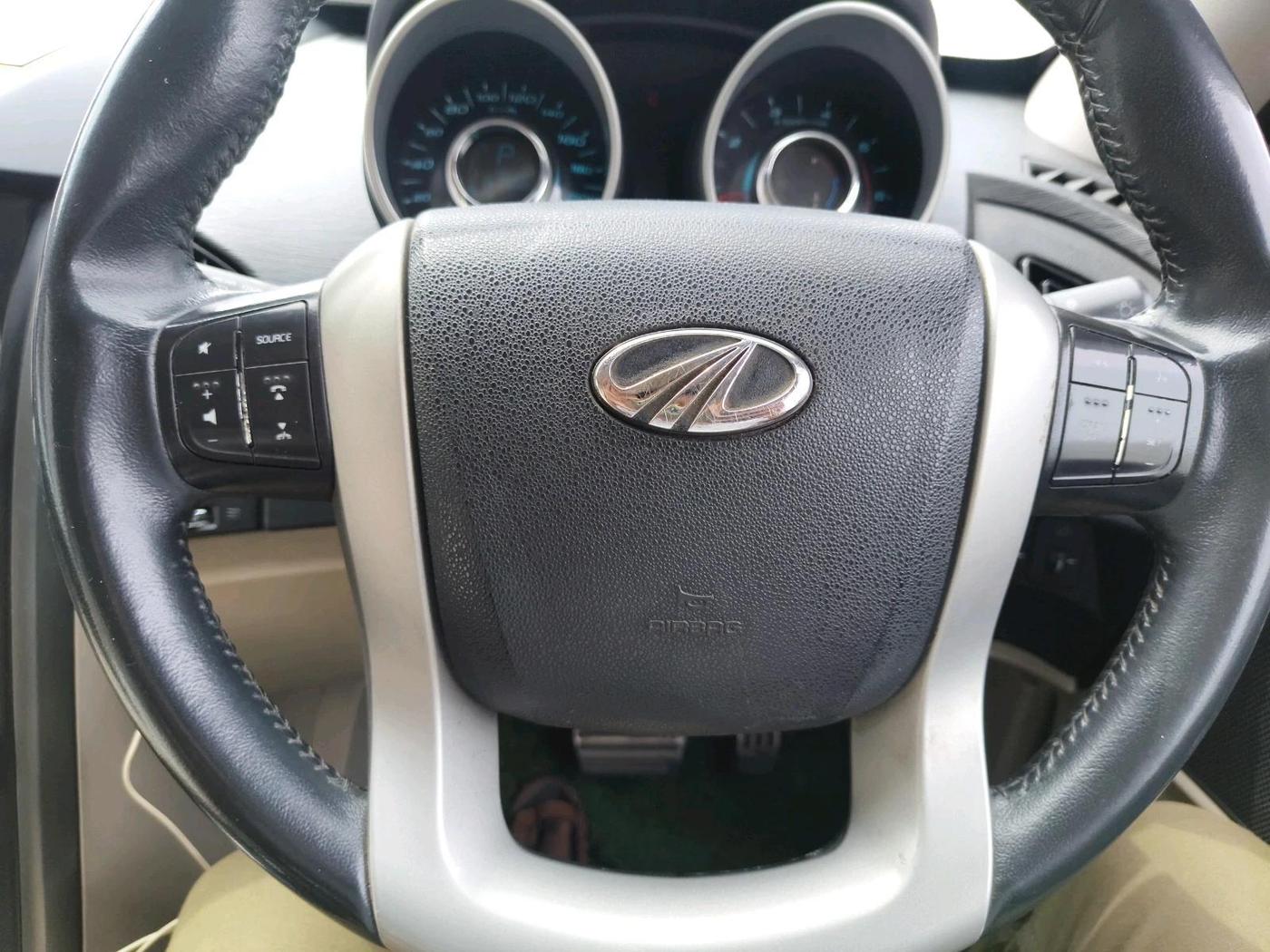 2017 Mahindra XUV500 W10 AT 1.99, Diesel, Automatic, 1,67,986 km, interior