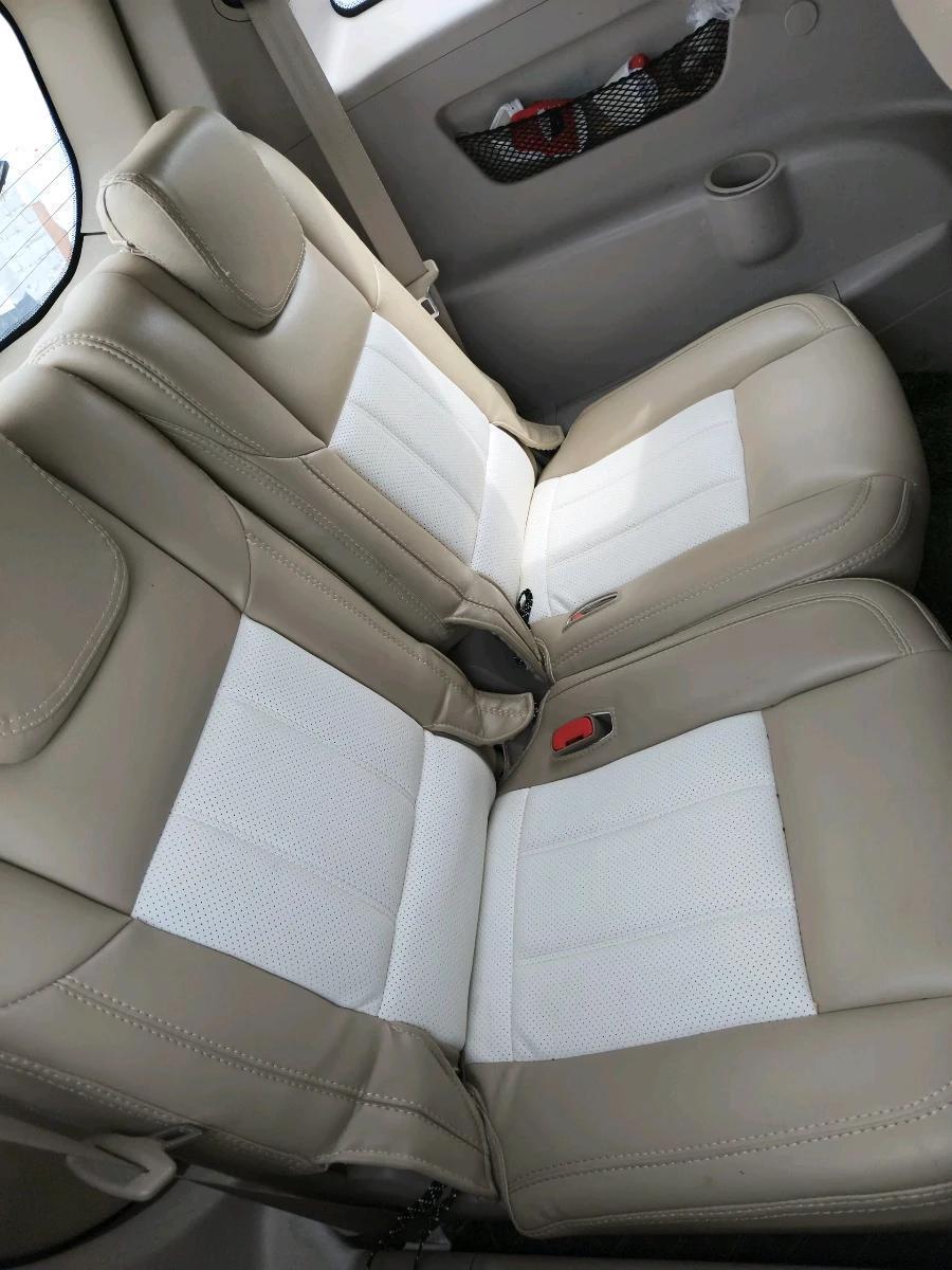 2017 Mahindra XUV500 W10 AT 1.99, Diesel, Automatic, 1,67,986 km, interior