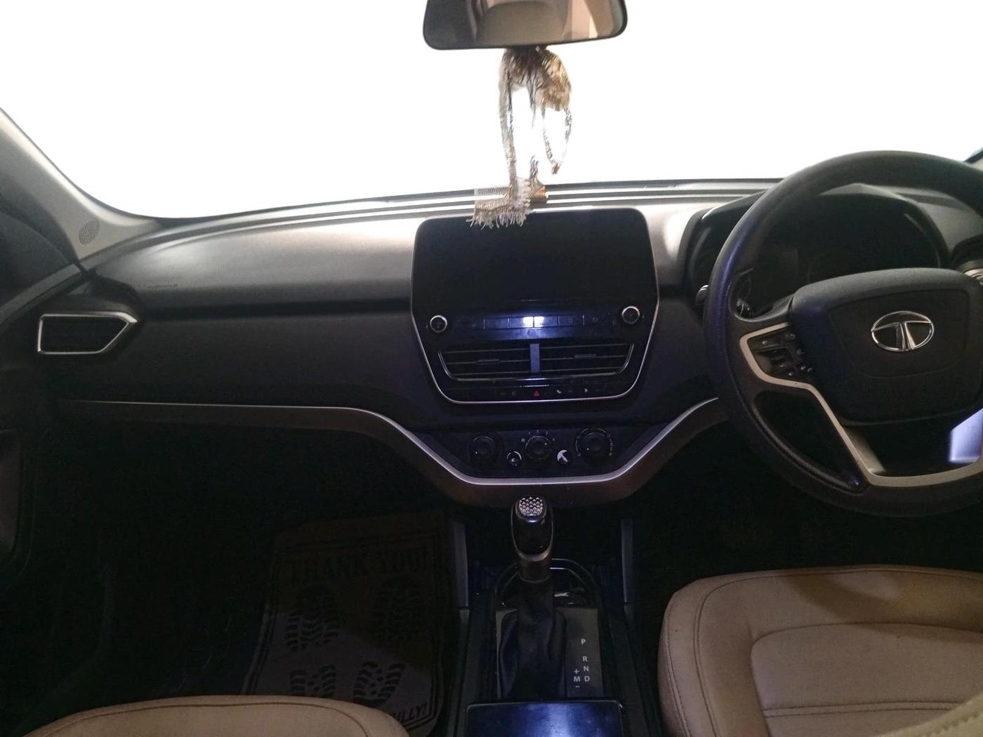 2020 Tata Harrier XMA 2.0L KRYOTEC, Diesel, Automatic, 81,484 km, interior