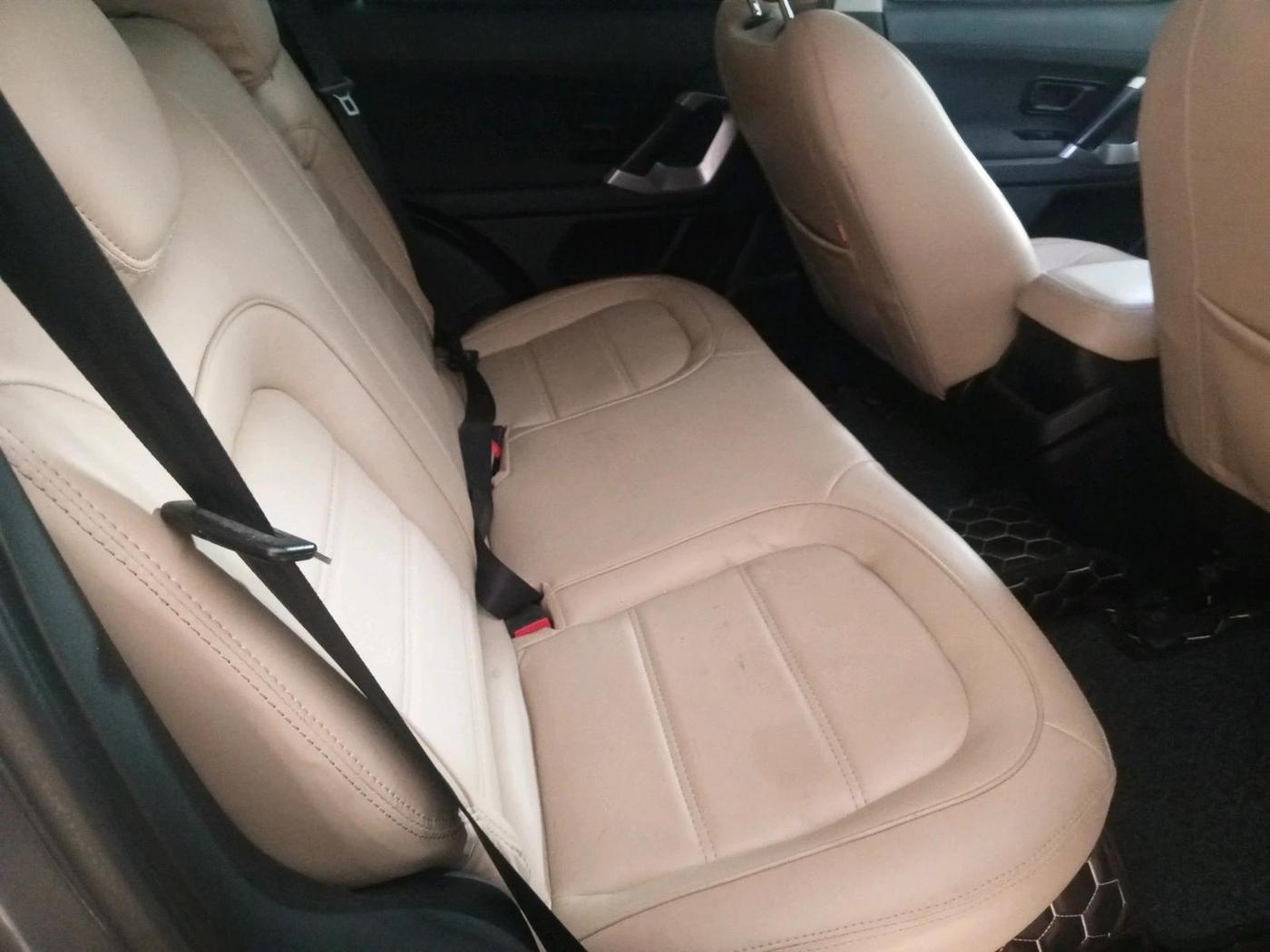 2020 Tata Harrier XMA 2.0L KRYOTEC, Diesel, Automatic, 81,484 km, interior