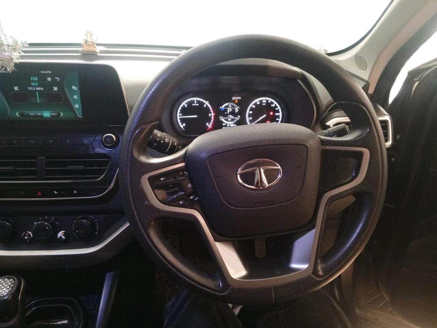 2020 Tata Harrier XMA 2.0L KRYOTEC, Diesel, Automatic, 81,484 km, interior