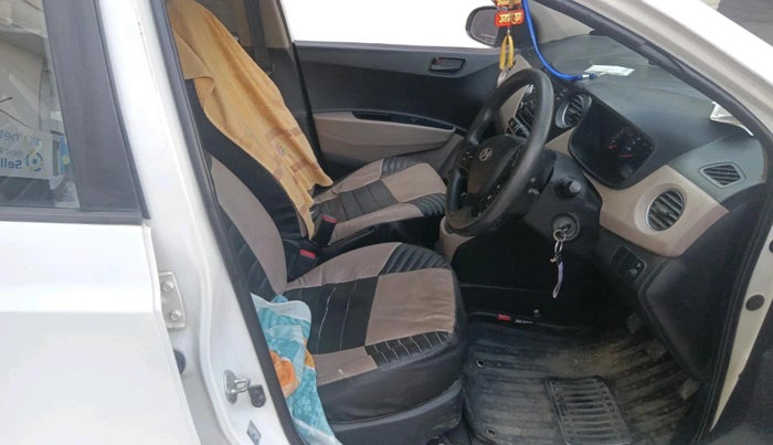 2017 Hyundai Xcent E+ 1.2 CRDI, Diesel, Manual, 1,40,290 km, interior