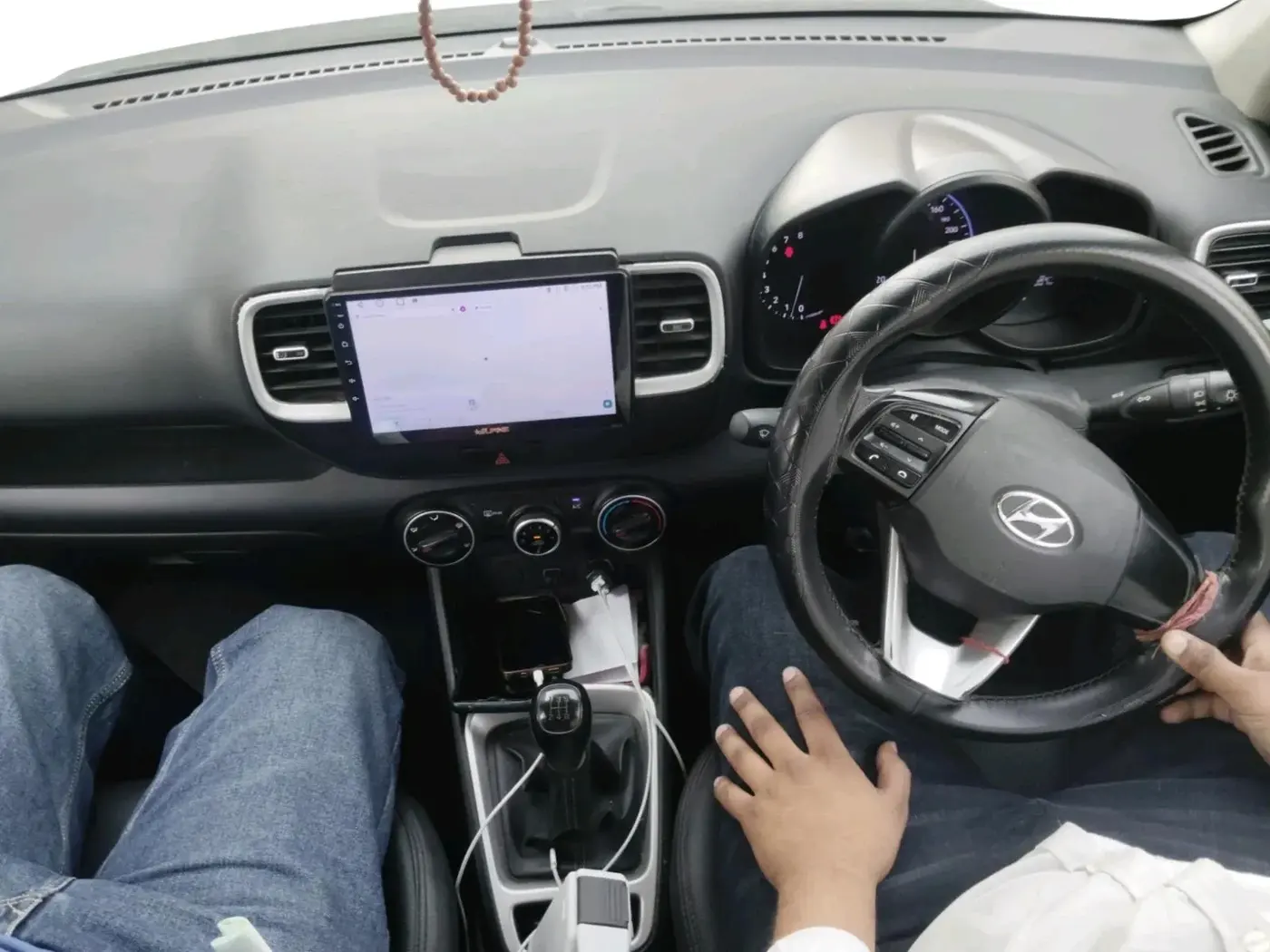 2020 Hyundai VENUE S 1.2, Petrol, Manual, 1,07,006 km, interior