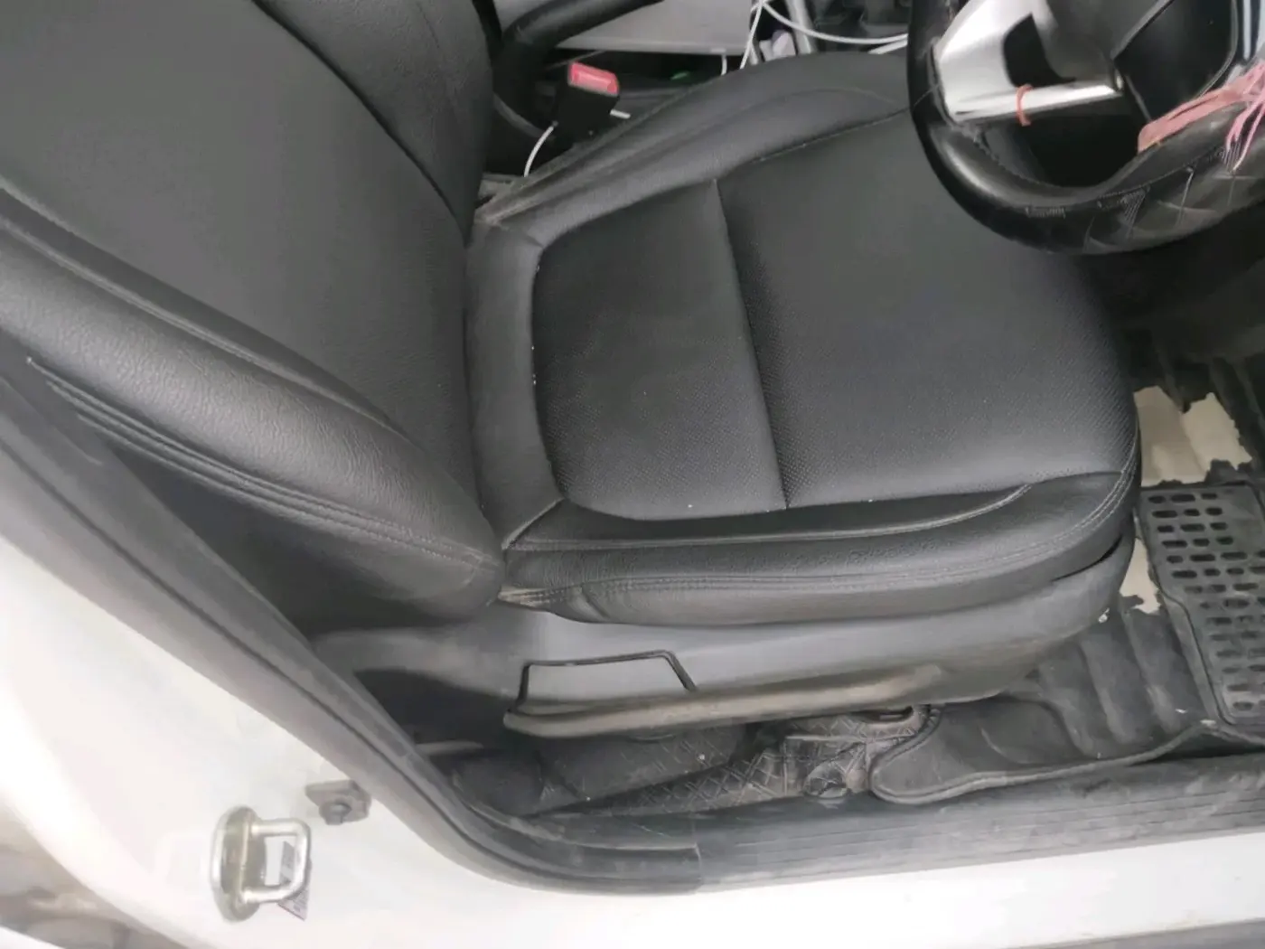 2020 Hyundai VENUE S 1.2, Petrol, Manual, 1,07,006 km, interior