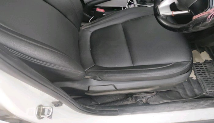 2020 Hyundai VENUE S 1.2, Petrol, Manual, 1,07,006 km, interior