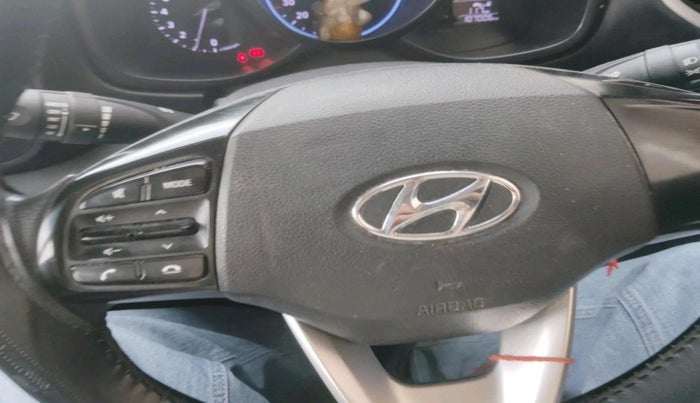 2020 Hyundai VENUE S 1.2, Petrol, Manual, 1,07,006 km, interior