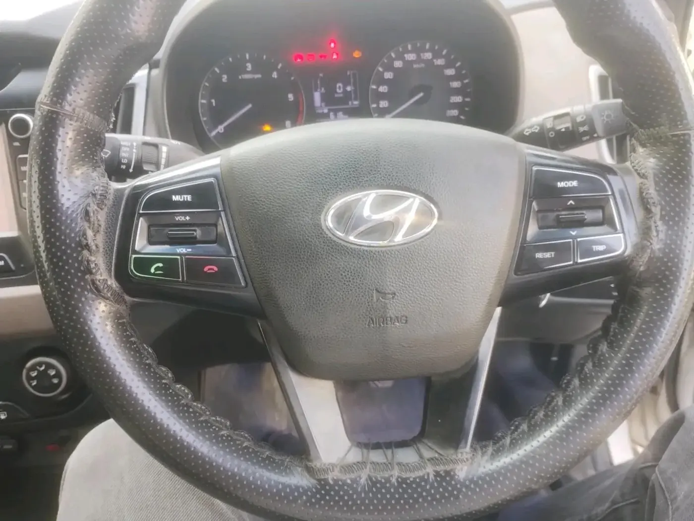 2016 Hyundai Creta S PLUS 1.4 DIESEL, Diesel, Manual, 1,03,032 km, interior