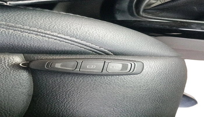 2017 Ford Ecosport TITANIUM 1.5L DIESEL, Diesel, Manual, 1,27,843 km, interior