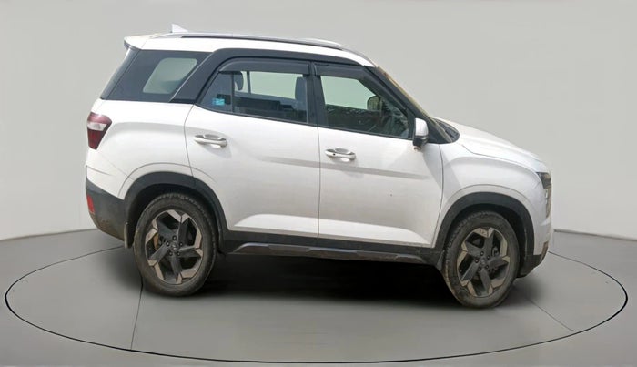 2023 Hyundai ALCAZAR PLATINUM 1.5 TURBO PETROL MT 7STR, Petrol, Manual, 24,326 km, exterior