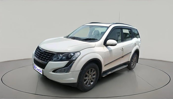 2017 Mahindra XUV500 W10, Diesel, Manual, 49,426 km, exterior