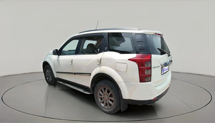 2017 Mahindra XUV500 W10, Diesel, Manual, 49,426 km, exterior