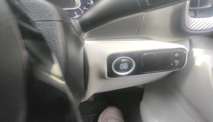 2020 KIA SONET HTX 1.0 IMT, Petrol, Manual, 42,331 km, interior