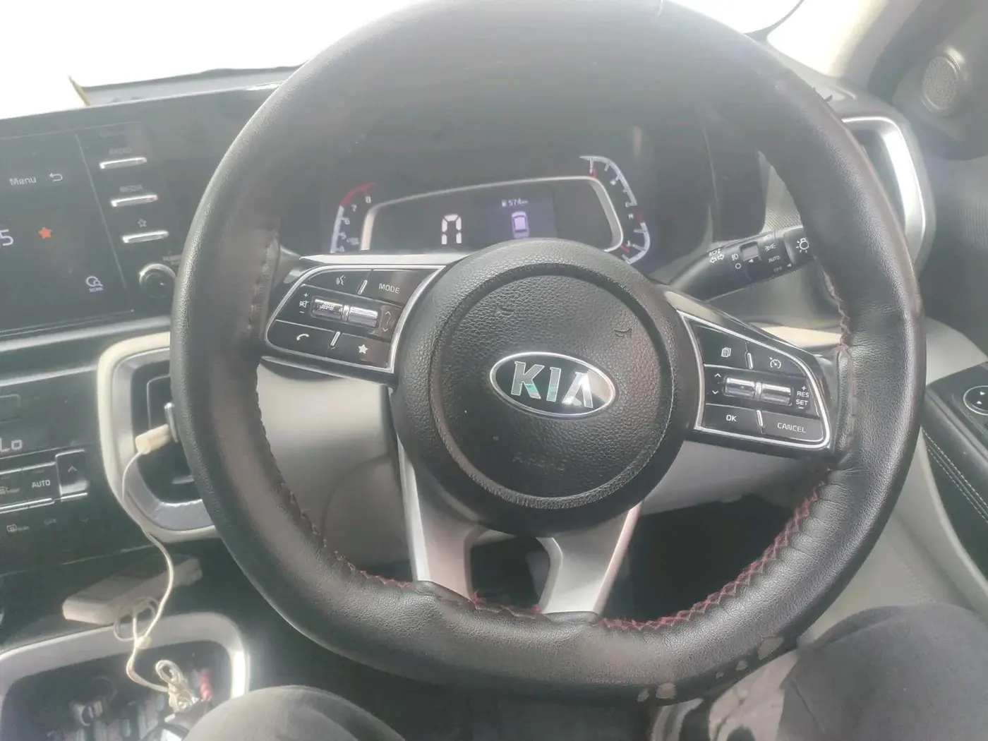 2020 KIA SONET HTX 1.0 IMT, Petrol, Manual, 42,331 km, interior