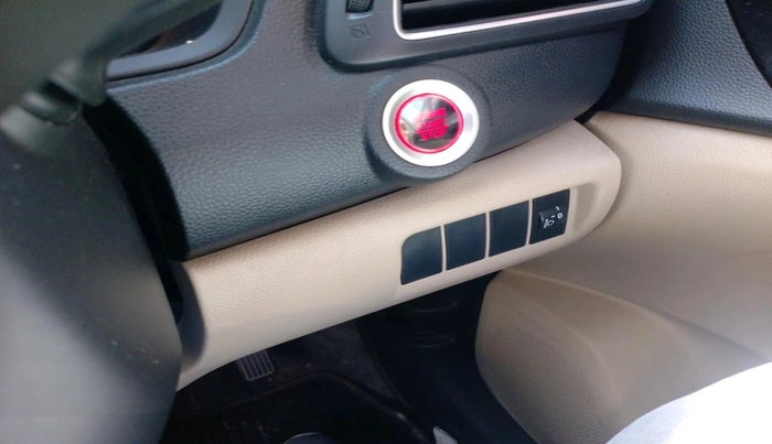 2020 Honda Amaze 1.2L I-VTEC V, Petrol, Manual, 41,640 km, interior