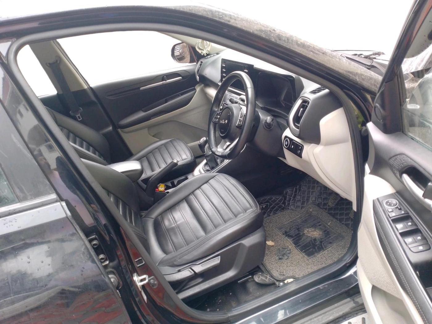 2022 KIA SONET HTX 1.0 IMT, Petrol, Manual, 42,634 km, interior